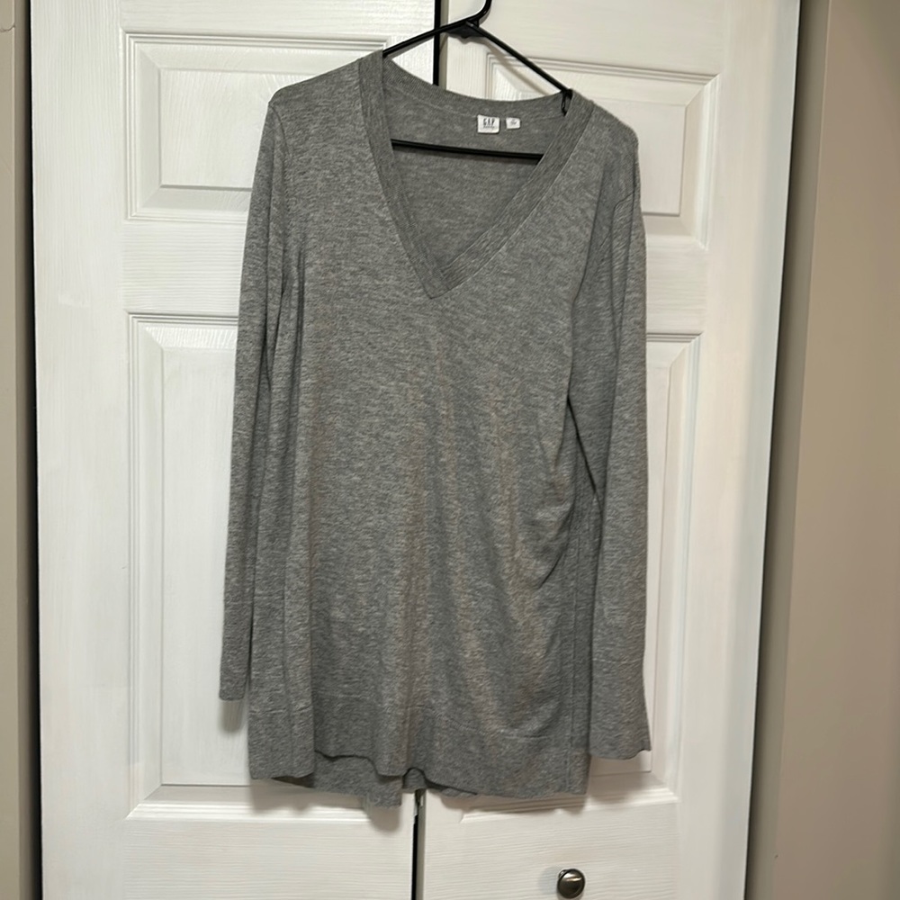 Gap maternity sweater